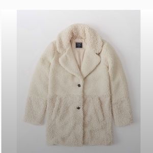 Abercrombie & Fitch teddy jacket Brand new !!!